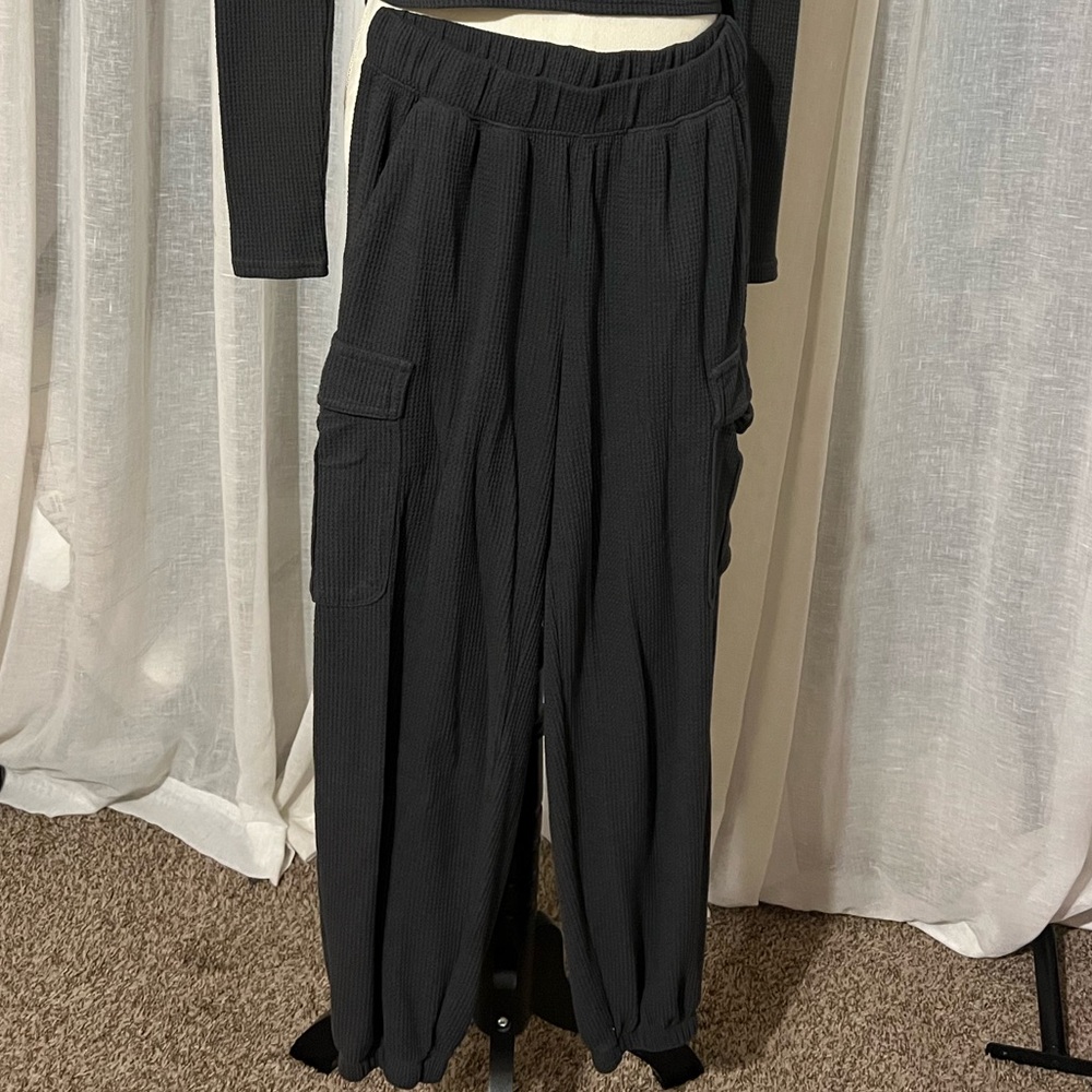 Aerie Women's Black Cargo Sweatpants